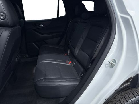 Used 2025 Chevrolet Equinox LT w/ Convenience Package II AWD/4WD image 16