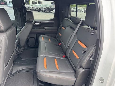 Used 2022 GMC Sierra 1500 AT4 w/ AT4 Premium Package image 14