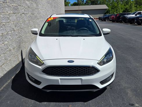 Used 2017 Ford Focus SEL FWD image 8