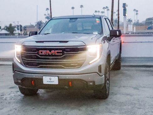 Used 2023 GMC Sierra 1500 AT4 w/ Technology Package image 3