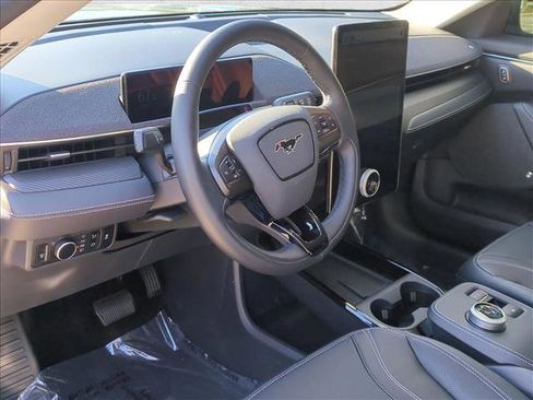 Used 2024 Ford Mustang Mach-E Premium image 10