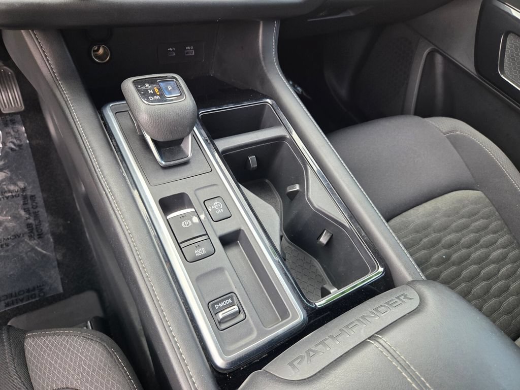 Used 2022 Nissan Pathfinder S FWD image 26