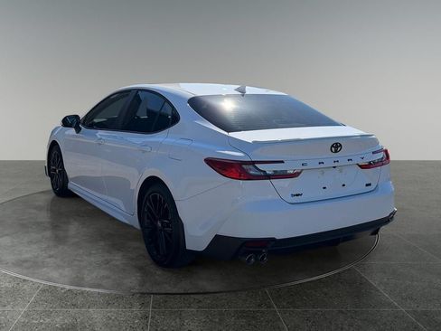 Used 2026 Toyota Camry SE w/ Convenience Package FWD image 7