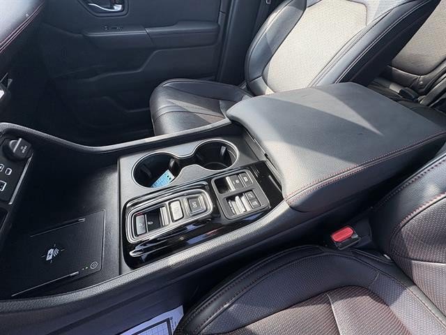 Used 2025 Honda Pilot Black Edition image 16