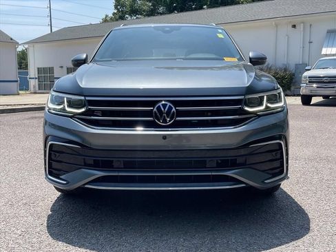 Used 2023 Volkswagen Tiguan SEL R-Line AWD/4WD image 30