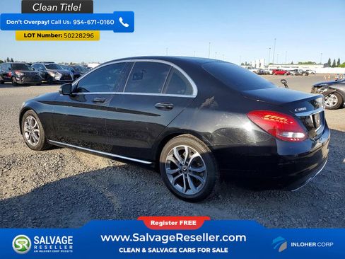 Used 2018 Mercedes-Benz C 300 Sedan image 3