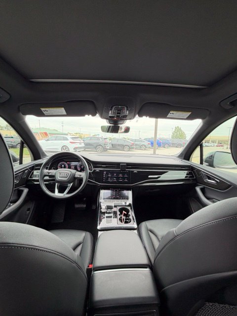 Used 2025 Audi Q7 2.0T Premium Plus w/ Premium Plus Package AWD/4WD image 7