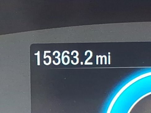 Used 2022 Ford Escape SE w/ SE Sport Appearance Package image 23