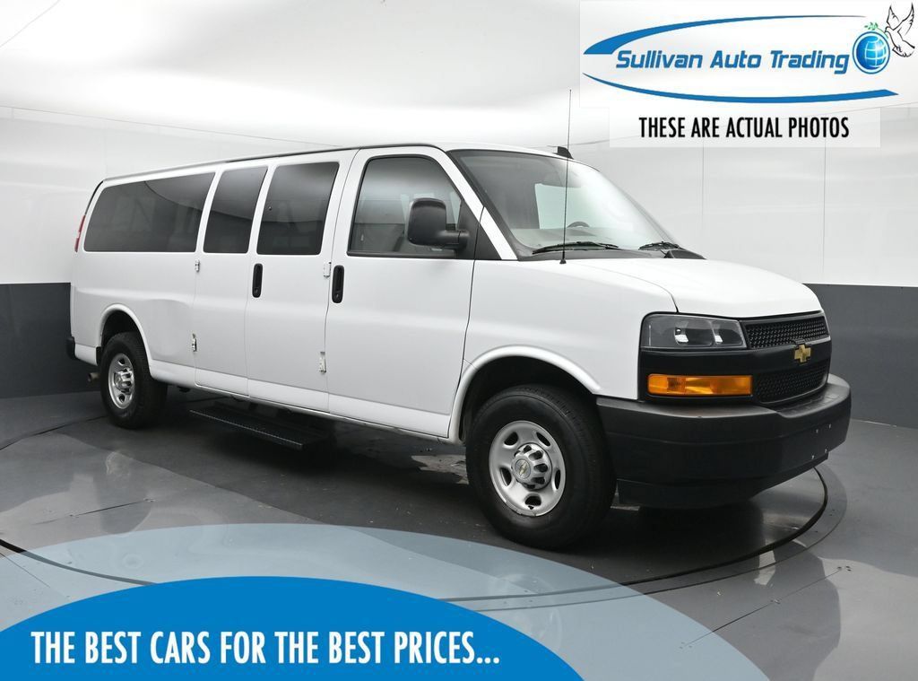 Used 2023 Chevrolet Express 3500 LS RWD image 1