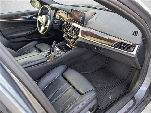Used 2019 BMW 530i w/ Convenience Package image 23