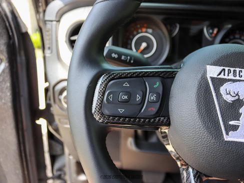 Used 2025 Jeep Gladiator Sport AWD/4WD image 62