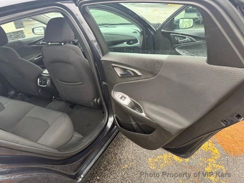 Used 2023 Chevrolet Malibu LT image 12