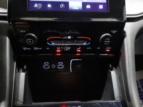 Certified 2023 Jeep Grand Cherokee L Laredo image 29