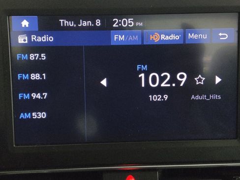 Used 2024 Hyundai Elantra SE image 25