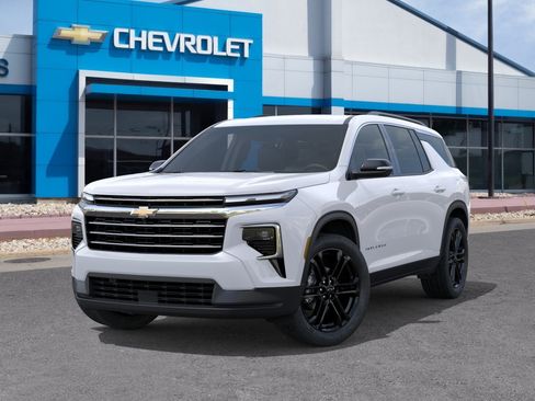 New 2026 Chevrolet Traverse LT w/ Driver Confidence Package AWD/4WD image 52