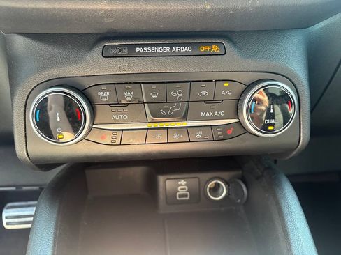 Used 2024 Ford Escape ST-Line AWD/4WD image 15