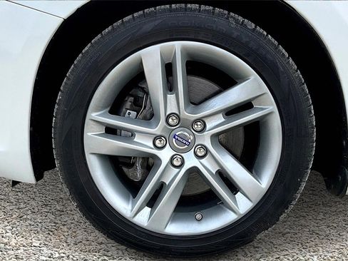 Used 2015 Volvo S60 T5 Platinum image 9