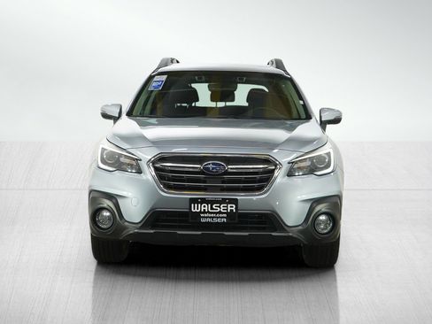 Used 2018 Subaru Outback 2.5i Limited AWD/4WD image 7