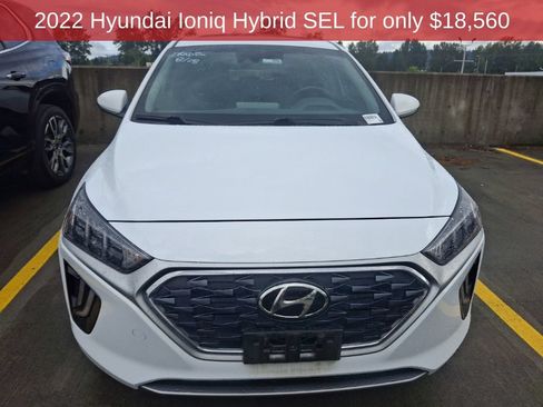 Used 2022 Hyundai Ioniq SEL FWD image 3