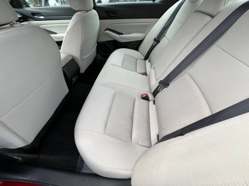 Used 2025 Nissan Altima 2.5 SV FWD image 22