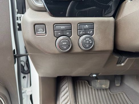 Used 2023 Chevrolet Silverado 1500 RST w/ LPO, Dark Essentials Package AWD/4WD image 16