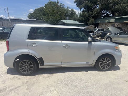 Used 2013 Scion xB image 7