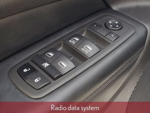 Used 2022 Jeep Grand Cherokee Laredo X RWD image 8