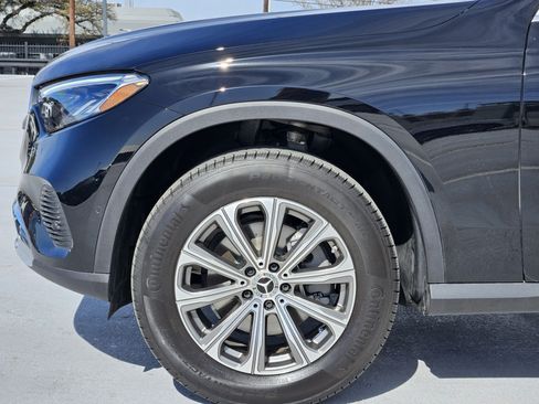 Certified 2025 Mercedes-Benz GLC 300 image 11