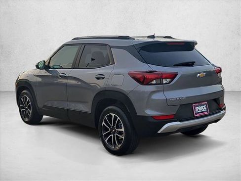 Used 2025 Chevrolet TrailBlazer LT image 8