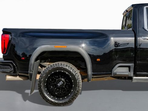 Used 2023 GMC Sierra 3500 Denali w/ Denali Ultimate Package image 6