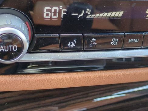 Certified 2023 BMW 530e xDrive w/ Premium Package image 22