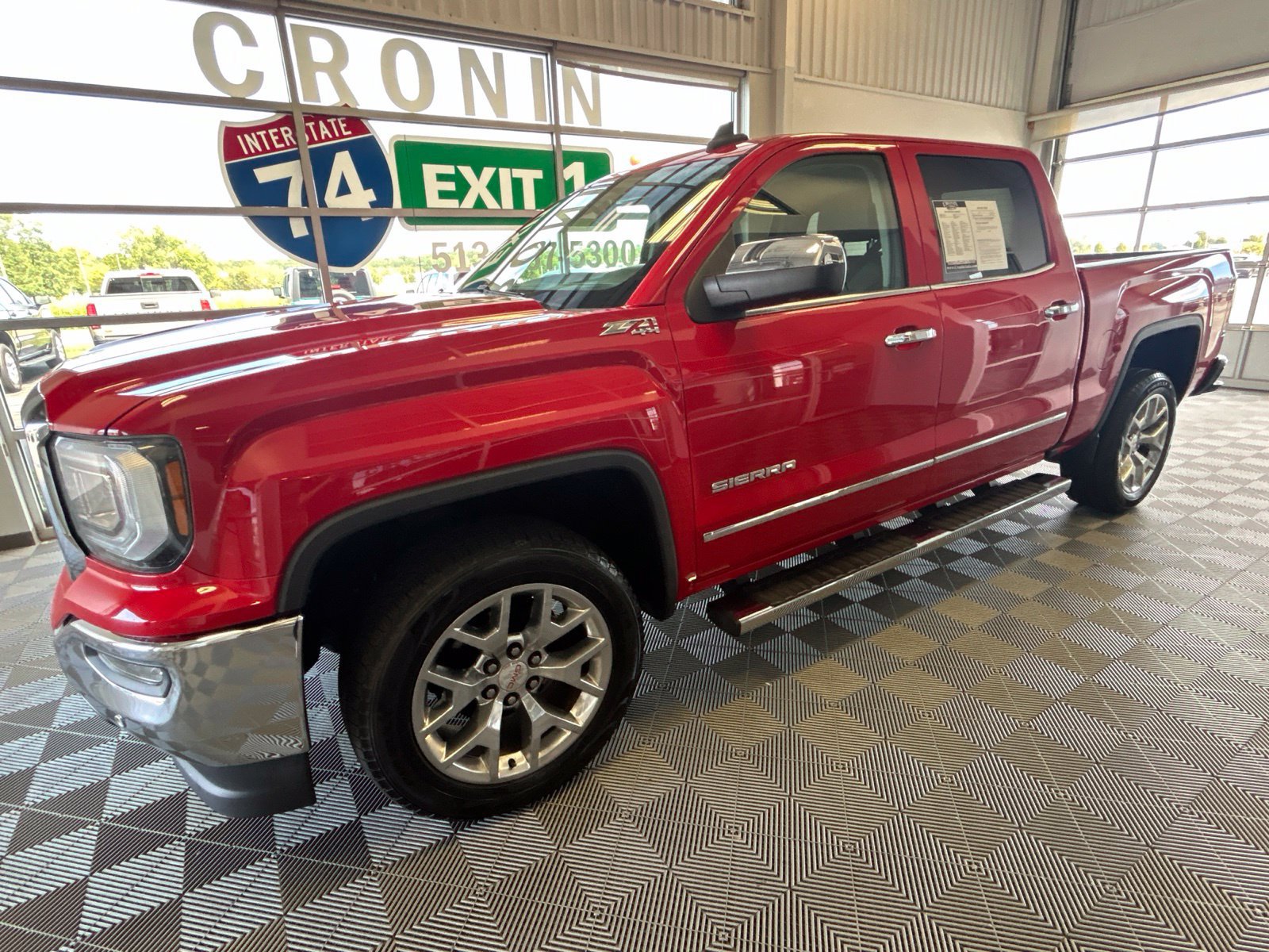 Used 2017 GMC Sierra 1500 SLT w/ SLT Premium Package AWD/4WD image 4