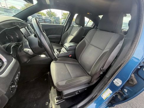Used 2020 Dodge Charger SXT w/ Driver Convenience Group AWD/4WD image 9