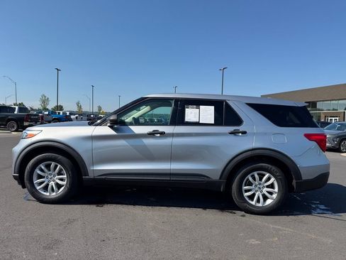 Used 2020 Ford Explorer 2WD image 9