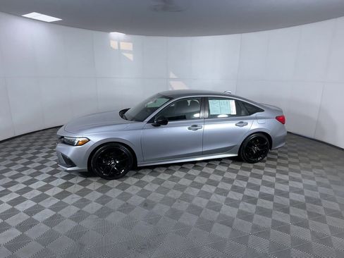 Used 2022 Honda Civic Sport image 4