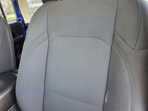 Used 2018 Jeep Wrangler Unlimited Sport image 15