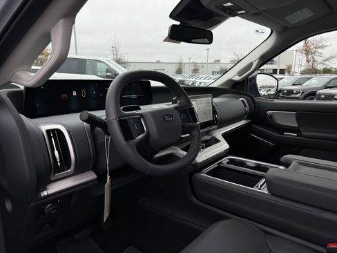 New 2026 Ford Expedition Max Active image 10