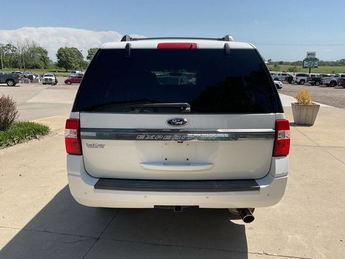 Used 2015 Ford Expedition EL XLT image 8