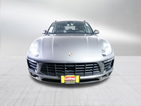 Used 2018 Porsche Macan image 2