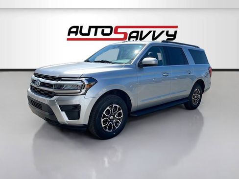 Used 2022 Ford Expedition Max XLT AWD/4WD image 3