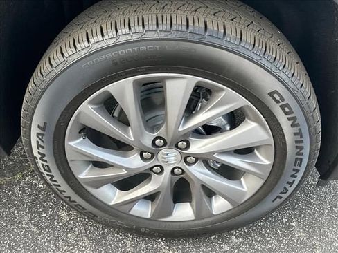 Certified 2026 Buick Enclave Preferred w/ Power Package FWD image 33
