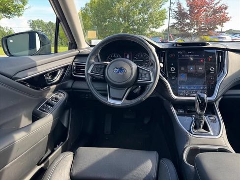 Used 2023 Subaru Outback Touring AWD/4WD image 14