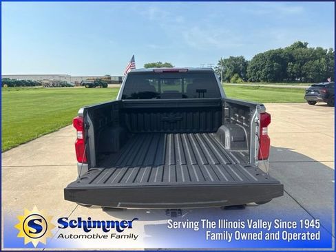 New 2026 Chevrolet Silverado 1500 RST w/ Redline Edition AWD/4WD image 16