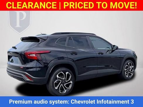 New 2026 Chevrolet Trax RS w/ Driver Confidence Package FWD image 6
