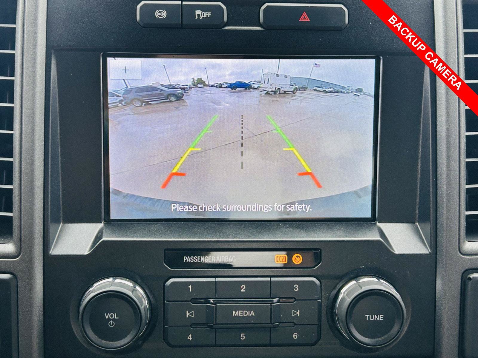 Used 2022 Ford F250 XL w/ Power Equipment Group AWD/4WD image 4
