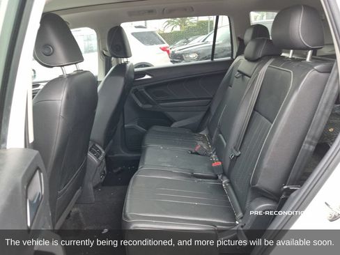 Used 2022 Volkswagen Tiguan SE FWD image 12
