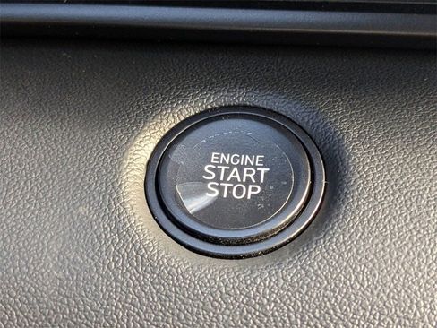 New 2025 Hyundai Elantra Sport FWD image 28