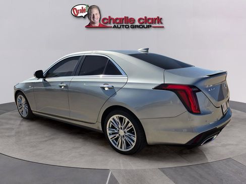 Used 2025 Cadillac CT4 Premium Luxury RWD image 5