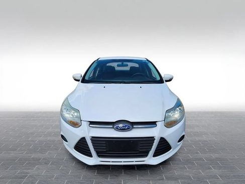 Used 2014 Ford Focus SE FWD image 2