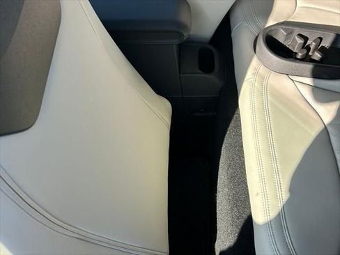 New 2026 MINI Cooper S image 28